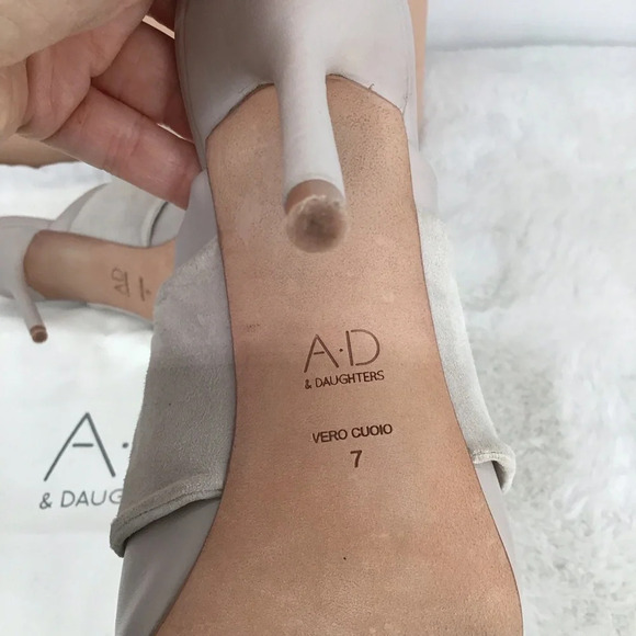 A + D Daughters Luxury Leather Mule Bow Heels Soft Taupe Neutral Party Size 7 - Picture 10 of 10